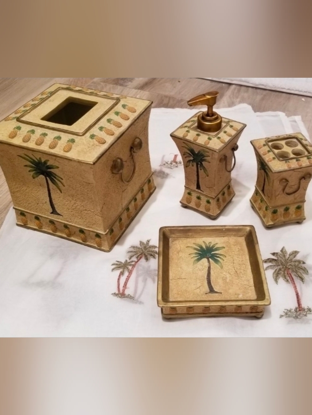 Tropical Palm Tree Bathroom Accessories 4 Piece Set